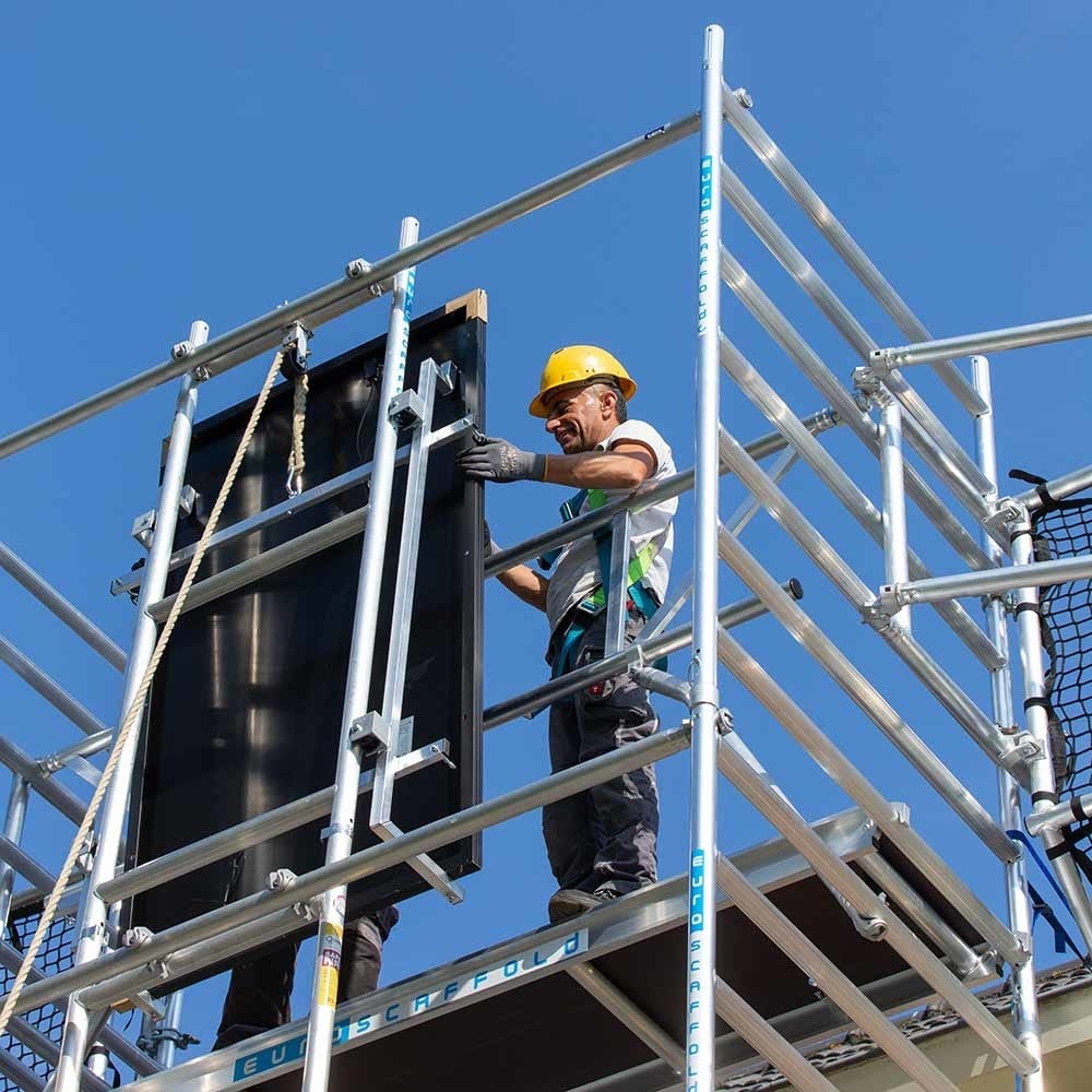 euroscaffold-laadplateau-voor-de-solarlift (1)
